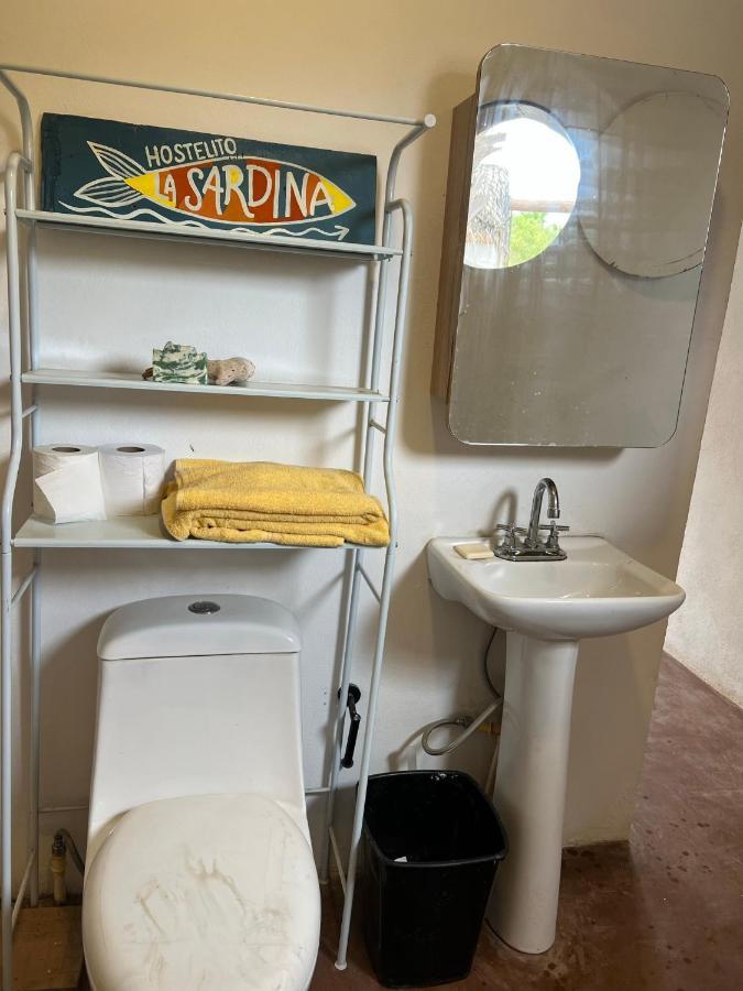La Sardina Hostel Тодос Сантос Екстериор снимка