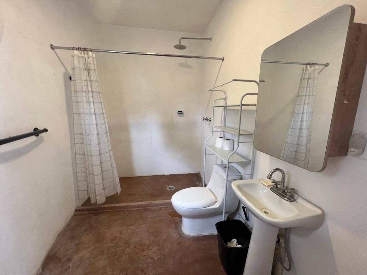 La Sardina Hostel Тодос Сантос Екстериор снимка
