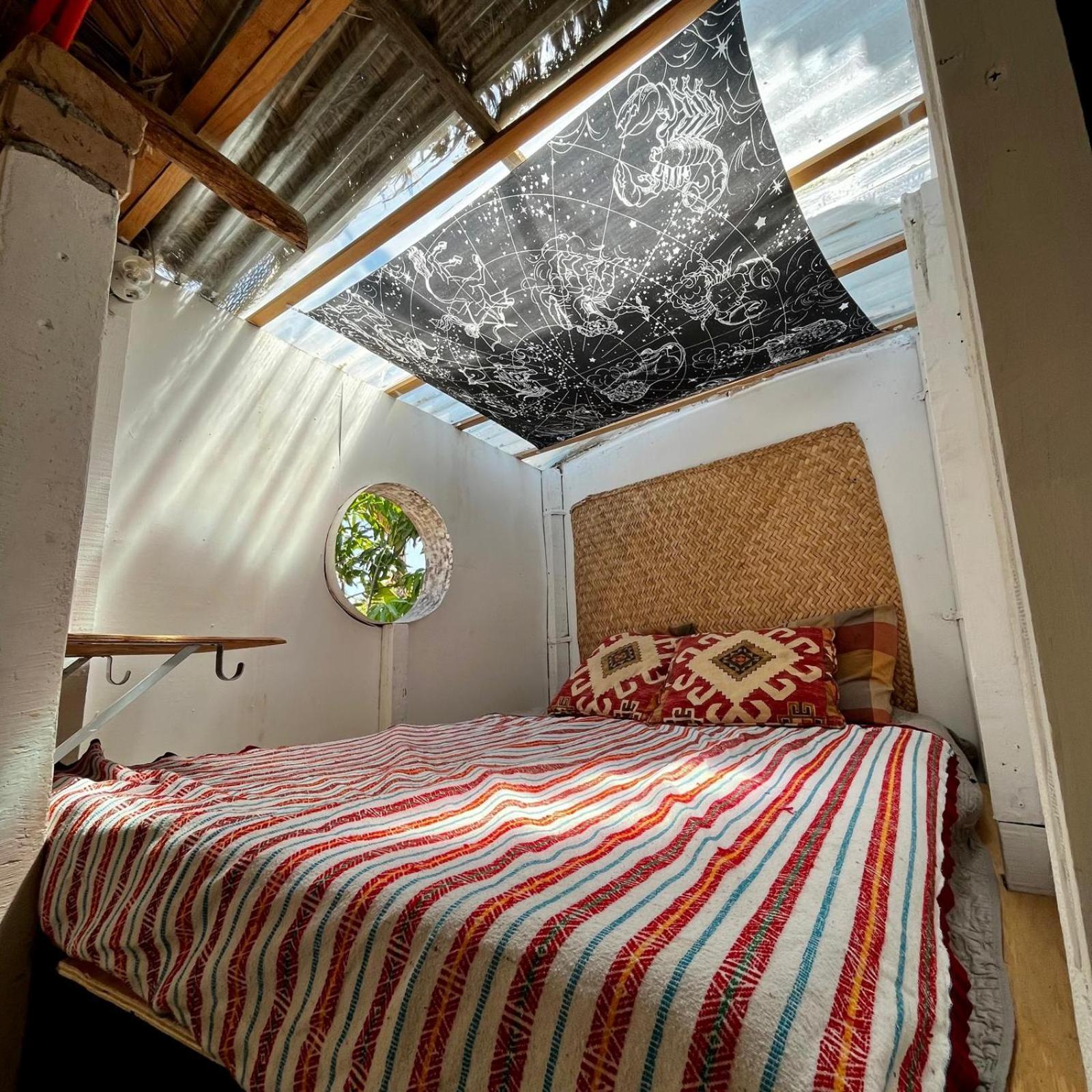 La Sardina Hostel Тодос Сантос Екстериор снимка