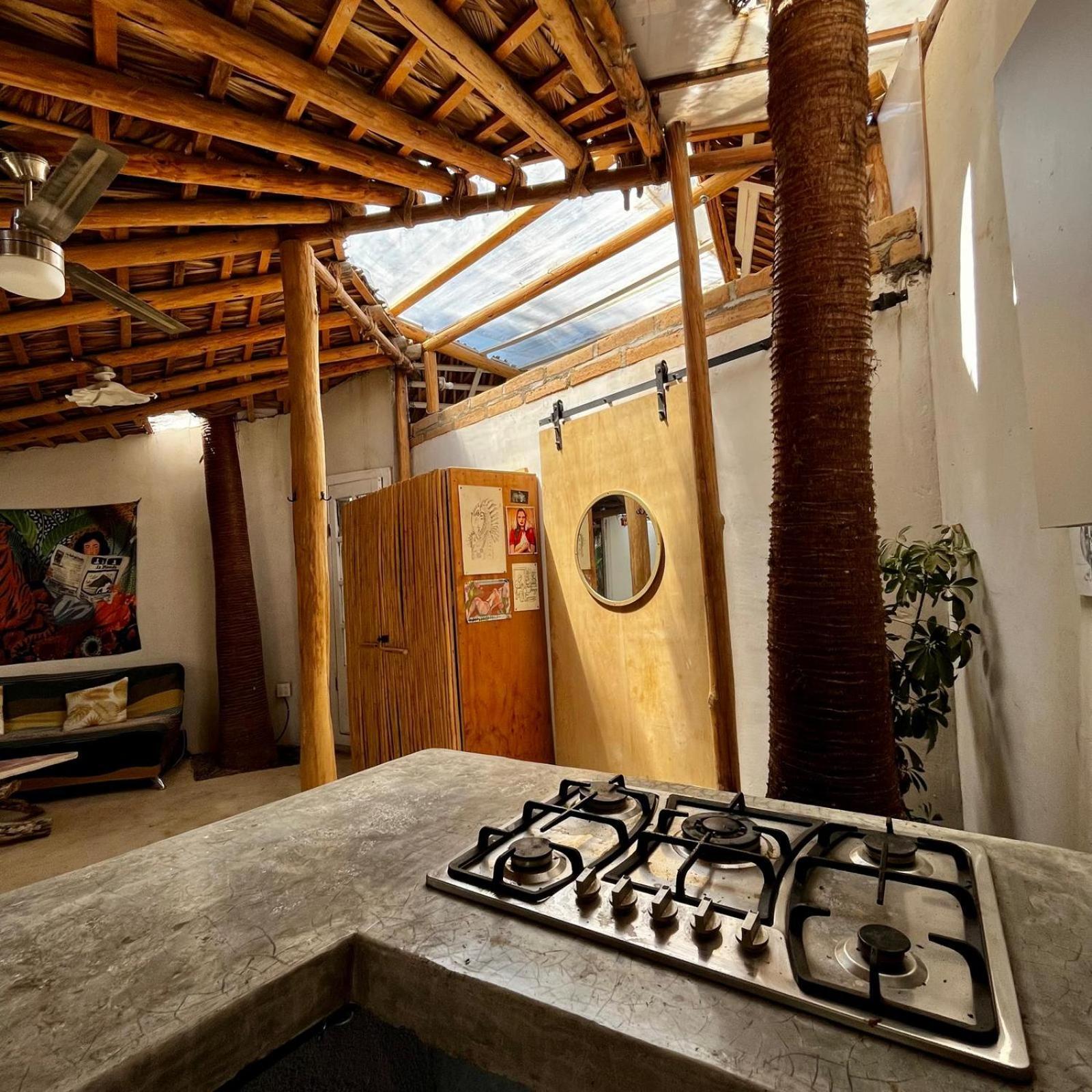 La Sardina Hostel Тодос Сантос Екстериор снимка